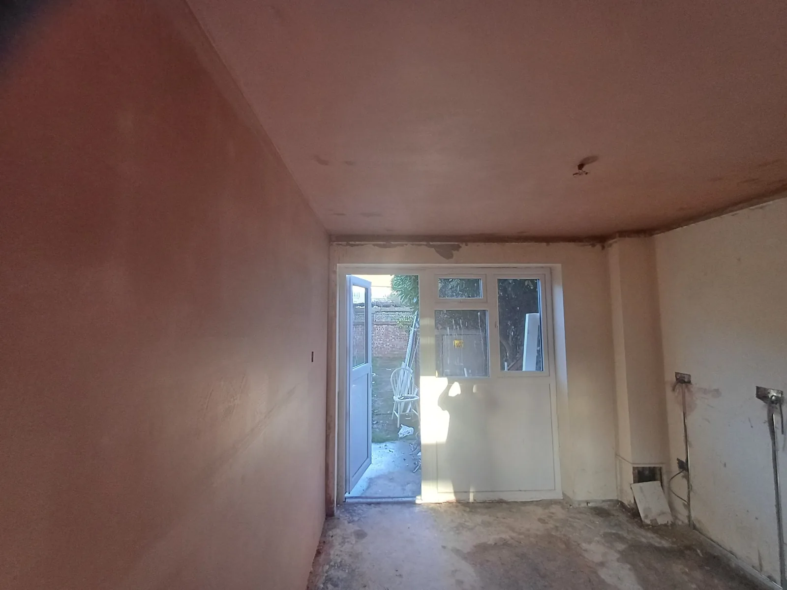 Kensington kitchen walls & ceiling skimming
